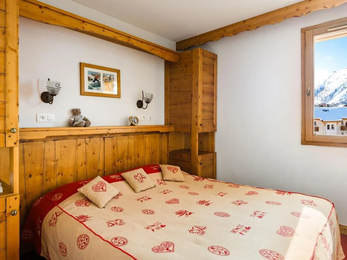 Spacious Apartment 500 M From The Ski Slopes Fontcouverte-la-Toussuire 0*,  France
