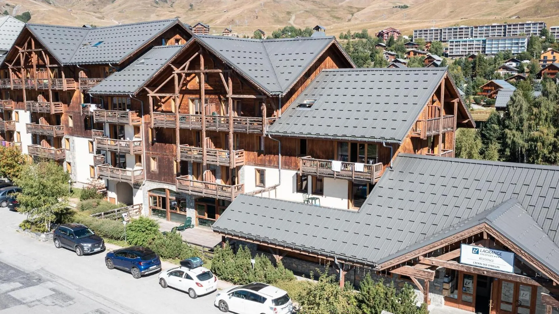 Spacious Apartment 500 M From The Ski Slopes Fontcouverte-la-Toussuire