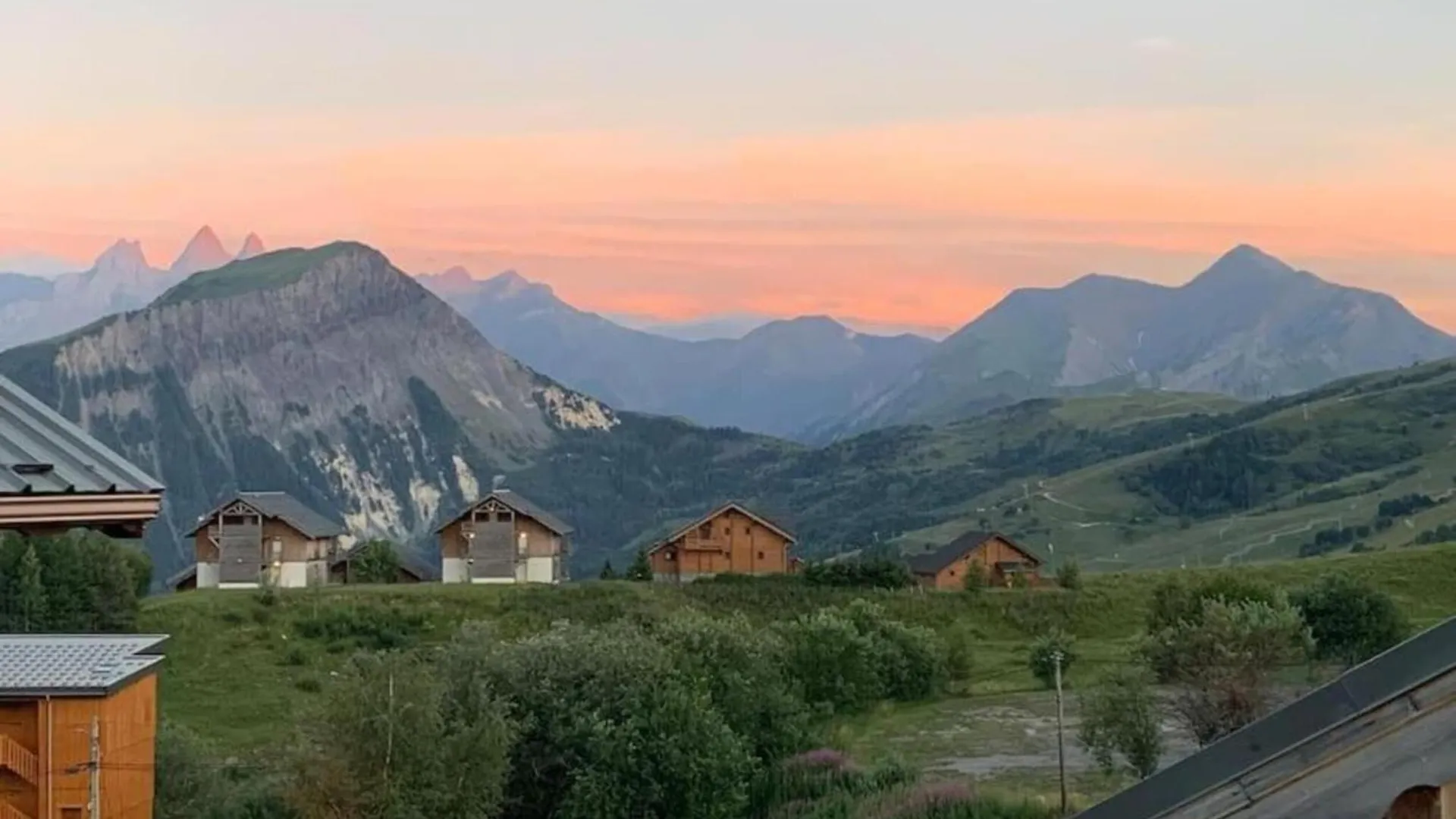 Spacious Apartment 500 M From The Ski Slopes Fontcouverte-la-Toussuire